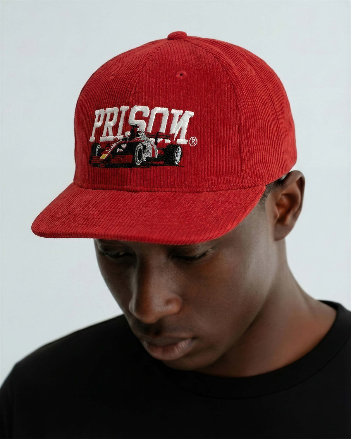 Boné five panel F1 carmuça vermelho