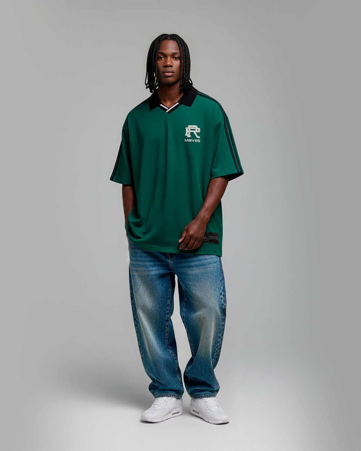 Camisa polo oversized college prison x mavericks