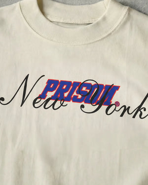 Camiseta oversized New York Script off-white PRISON® foto still