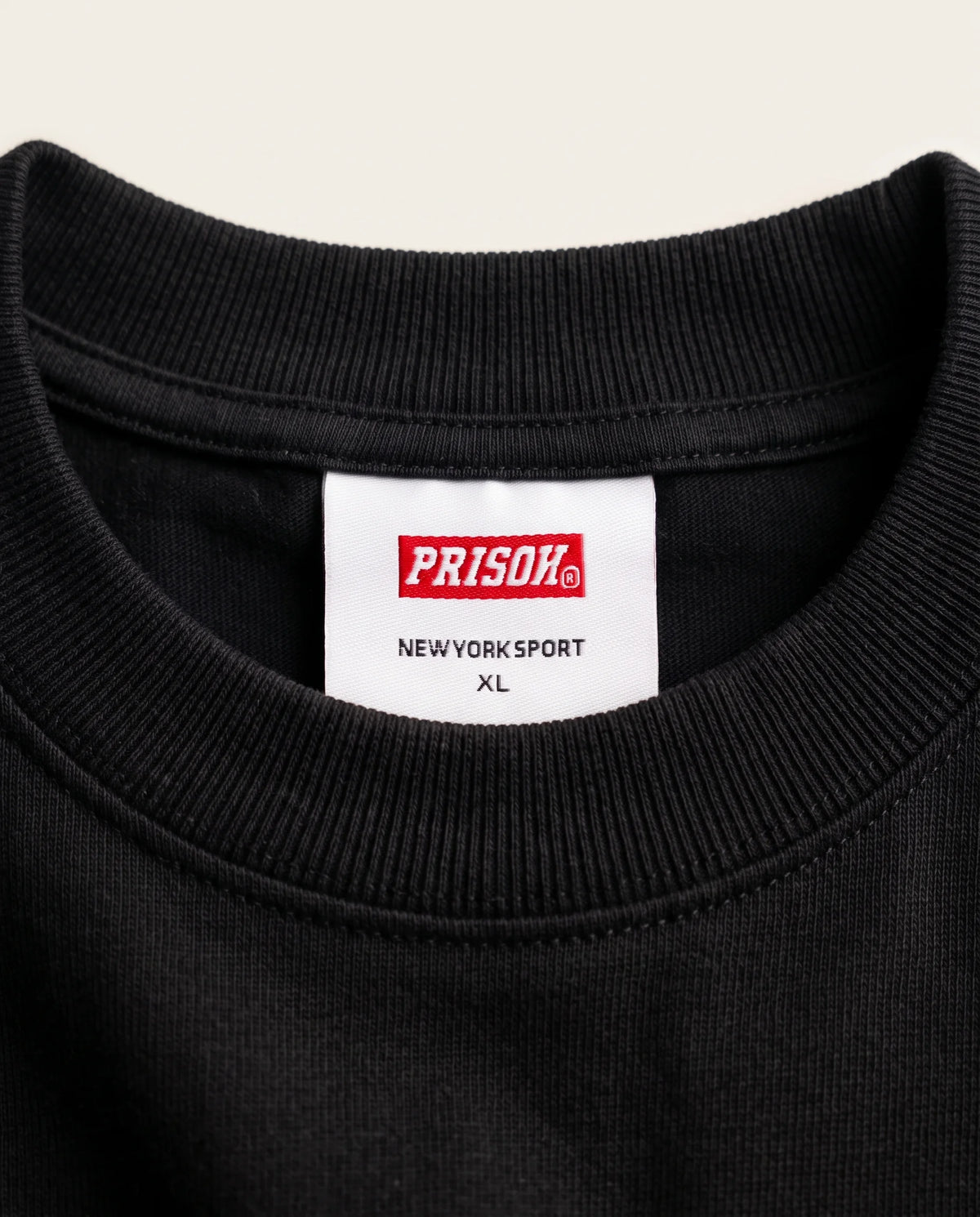 Camiseta Oversized Flame Prison X - Detalhe gola canelada