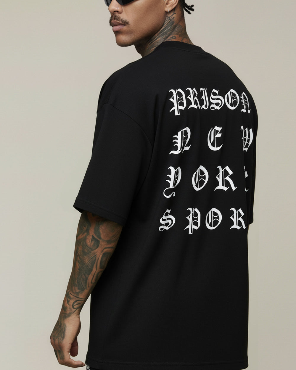 Camiseta oversized workout preta