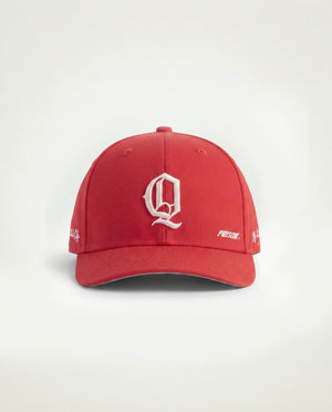 Boné baseball vermelho Queens PRISON vista lateral frontal