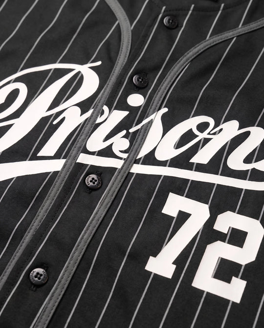 Camisa de Baseball Prison Listrada Preta