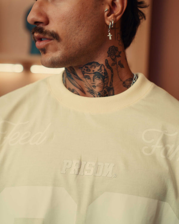 Camiseta Jersey Oversized PRISON® Feed the Fam amarelo - Prison®Camiseta oversized