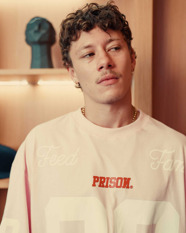 Camiseta Jersey Oversized PRISON® Feed the Fam rosa - Prison®Camiseta oversized