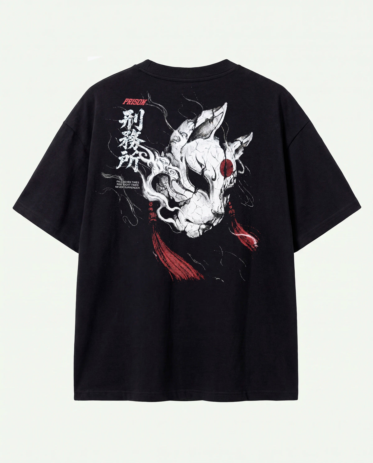 Costas da camiseta oversized Kitsune Prison preta com a máscara de raposa em traço de nanquim.
