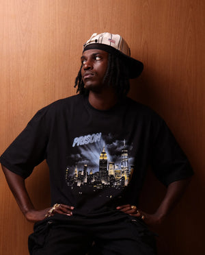 Camiseta Oversized NYC Skyline Night Preta
