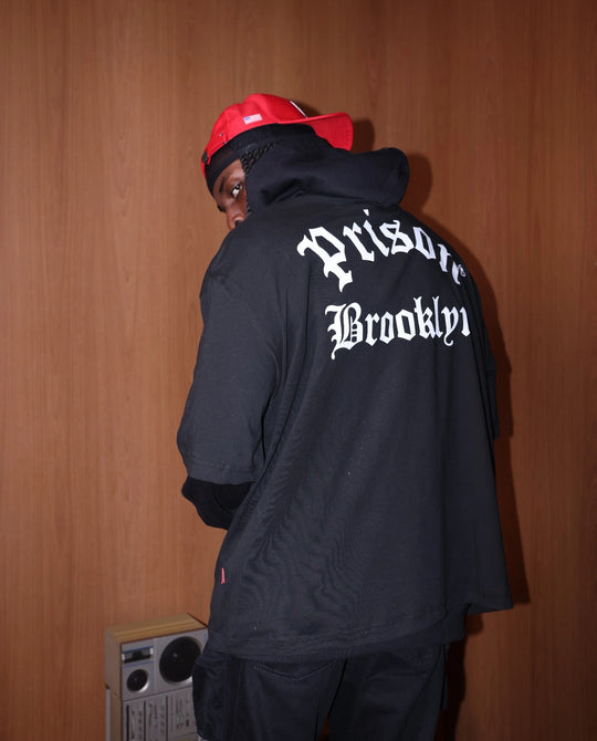 Camiseta oversized Brooklyn Back Print preta PRISON® estampa nas costas