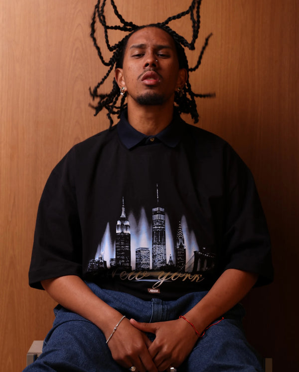 Camiseta Oversized New York Skyline Glow Preta