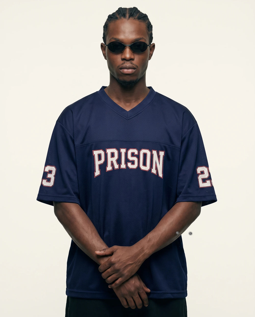 Camisa de futebol americano oversized dry fit azul-marinho número 23 PRISON, look