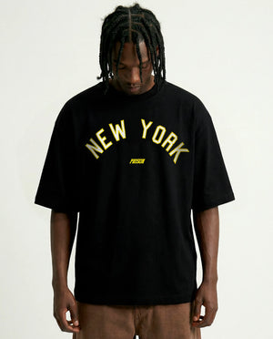 Camiseta Oversized New York Varsity Preta