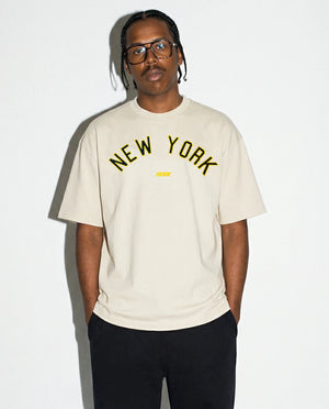 Camiseta Oversized New York Arch Off-White