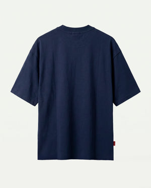 Costas da camiseta oversized masculina azul marinho New York Prison