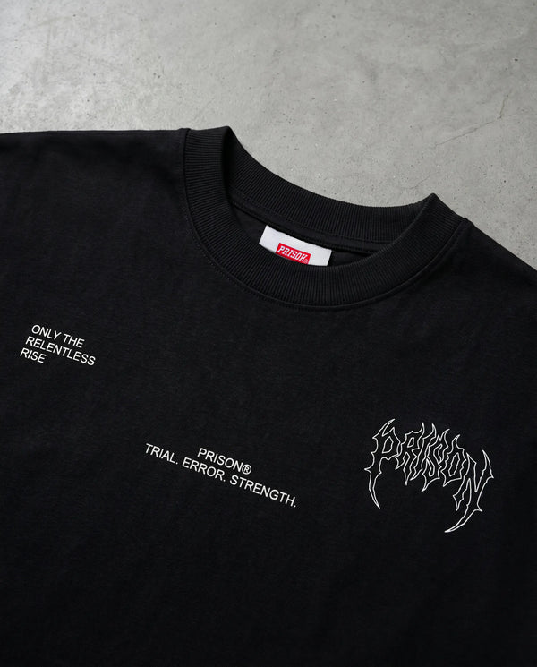 Camiseta Oversized Gothic Ascension Preta