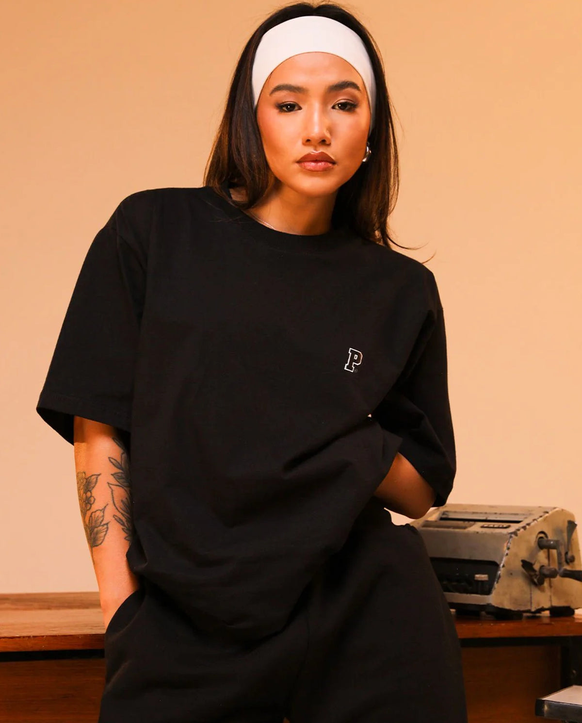 Black Minimalist Logo Streetwear T-Shirt