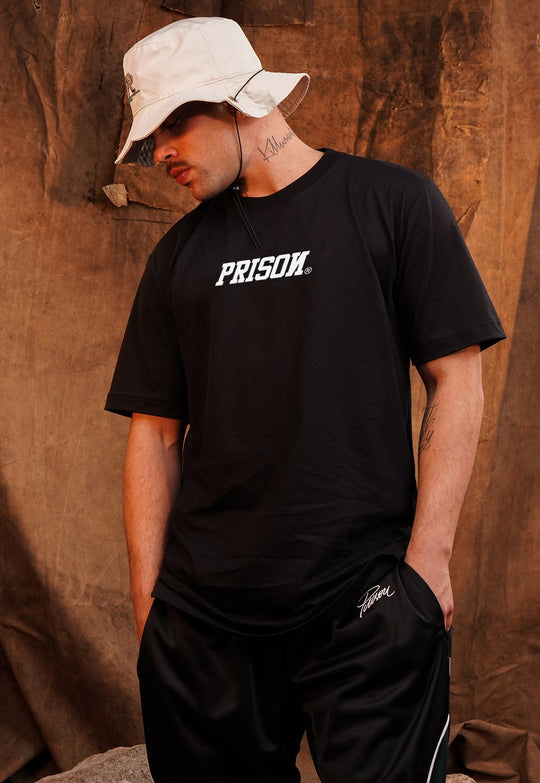 Camiseta Streetwear Oversized Logo Bold Preta - Prison®Camiseta