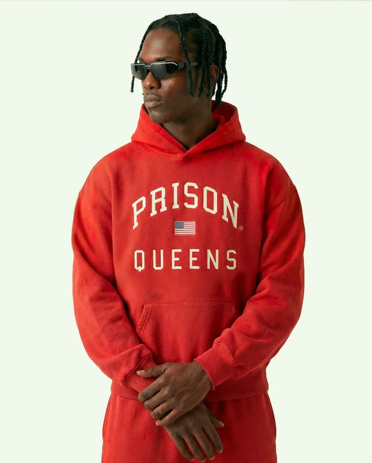 Moletom masculino vermelho Queens Prison de frente