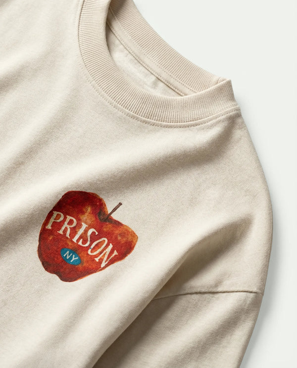 Camiseta oversized NYC Logo Peito off-white PRISON® foto still