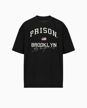 Camiseta oversized Brooklyn Classic preta PRISON® vista frontal