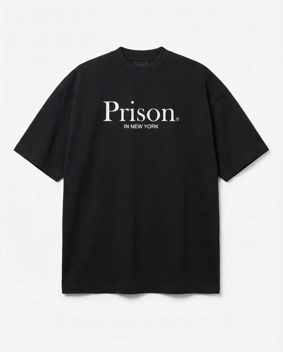 Camiseta oversized Prison in New York preta PRISON® detalhe da estampa