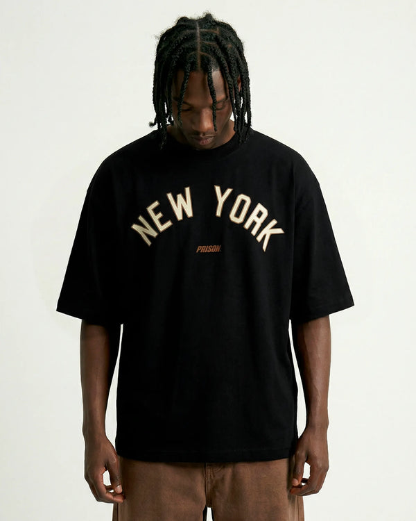 Camiseta Streetwear Stadium Arch Preta