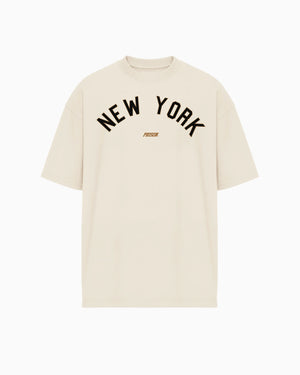 Camiseta oversized New York Arch off-white PRISON® vista frontal