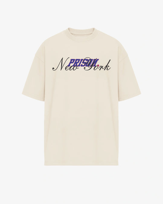 Camiseta oversized New York Script off-white PRISON® vista frontal