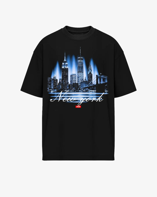 Camiseta oversized New York Skyline Glow preta PRISON® vista frontal
