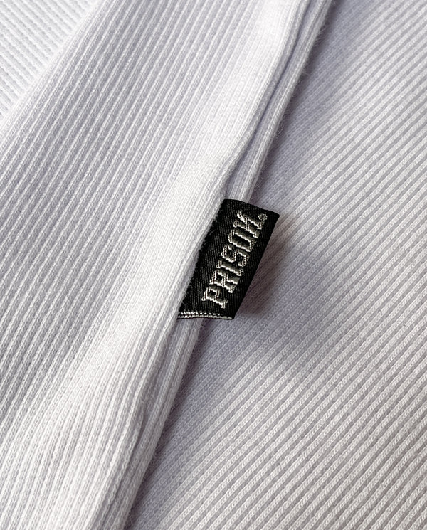 Regata Canelada Masculina PRISON® Branca com azul marinho