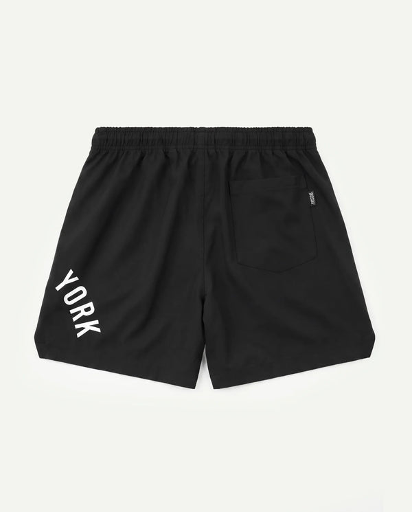 Costas do short esportivo masculino preto New York Prison