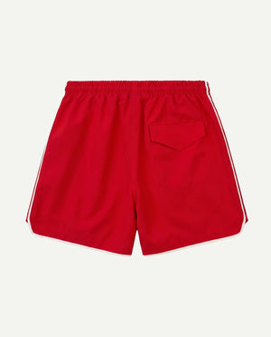 Costas do short masculino vermelho Queens Prison